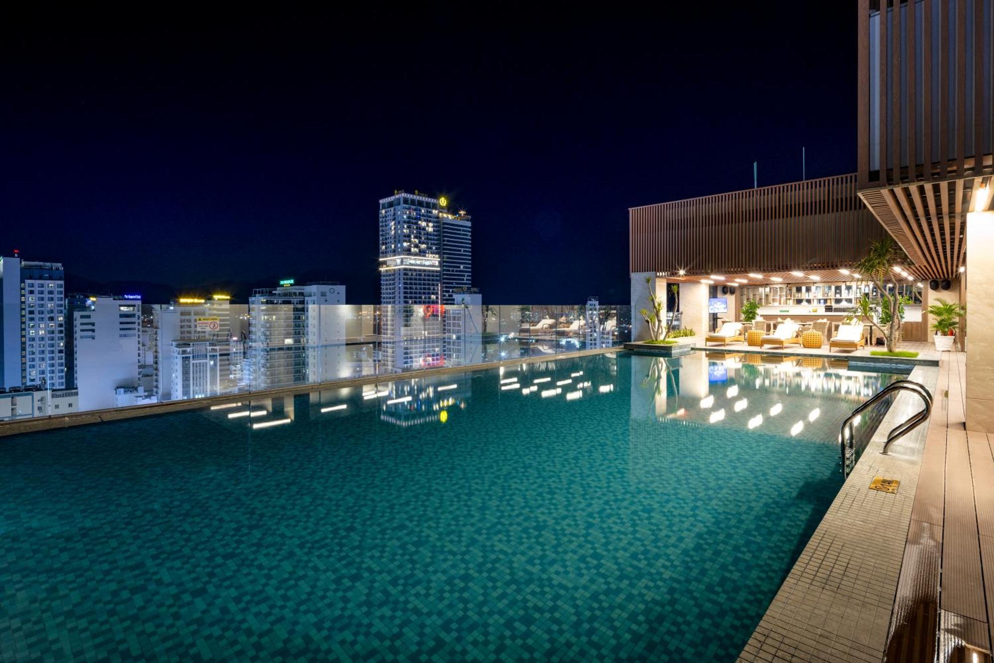Gonsala Hotel Nha Trang Bagian luar foto