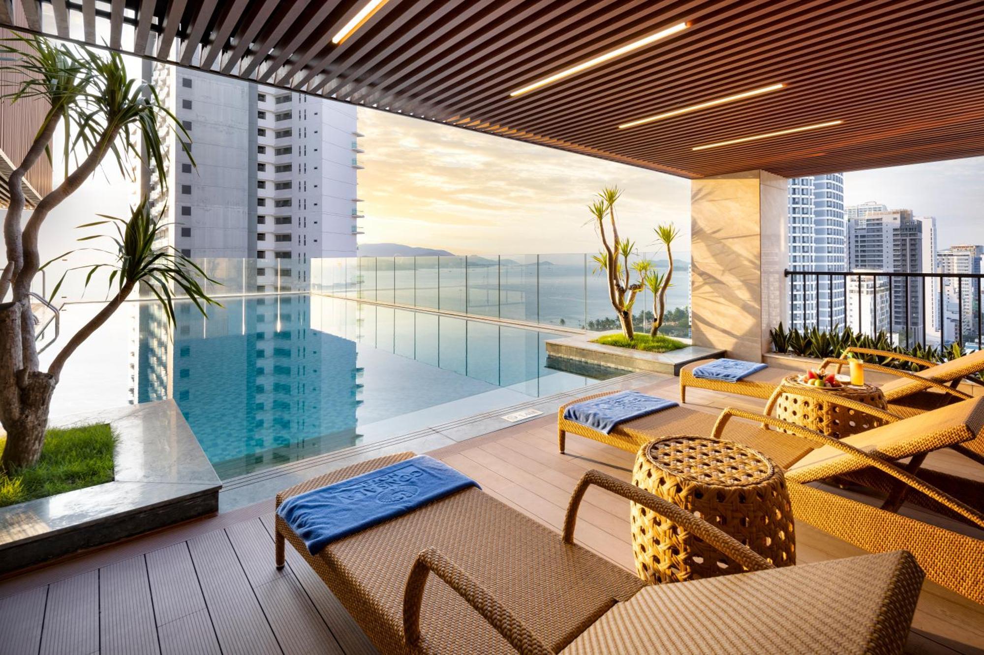 Gonsala Hotel Nha Trang Bagian luar foto