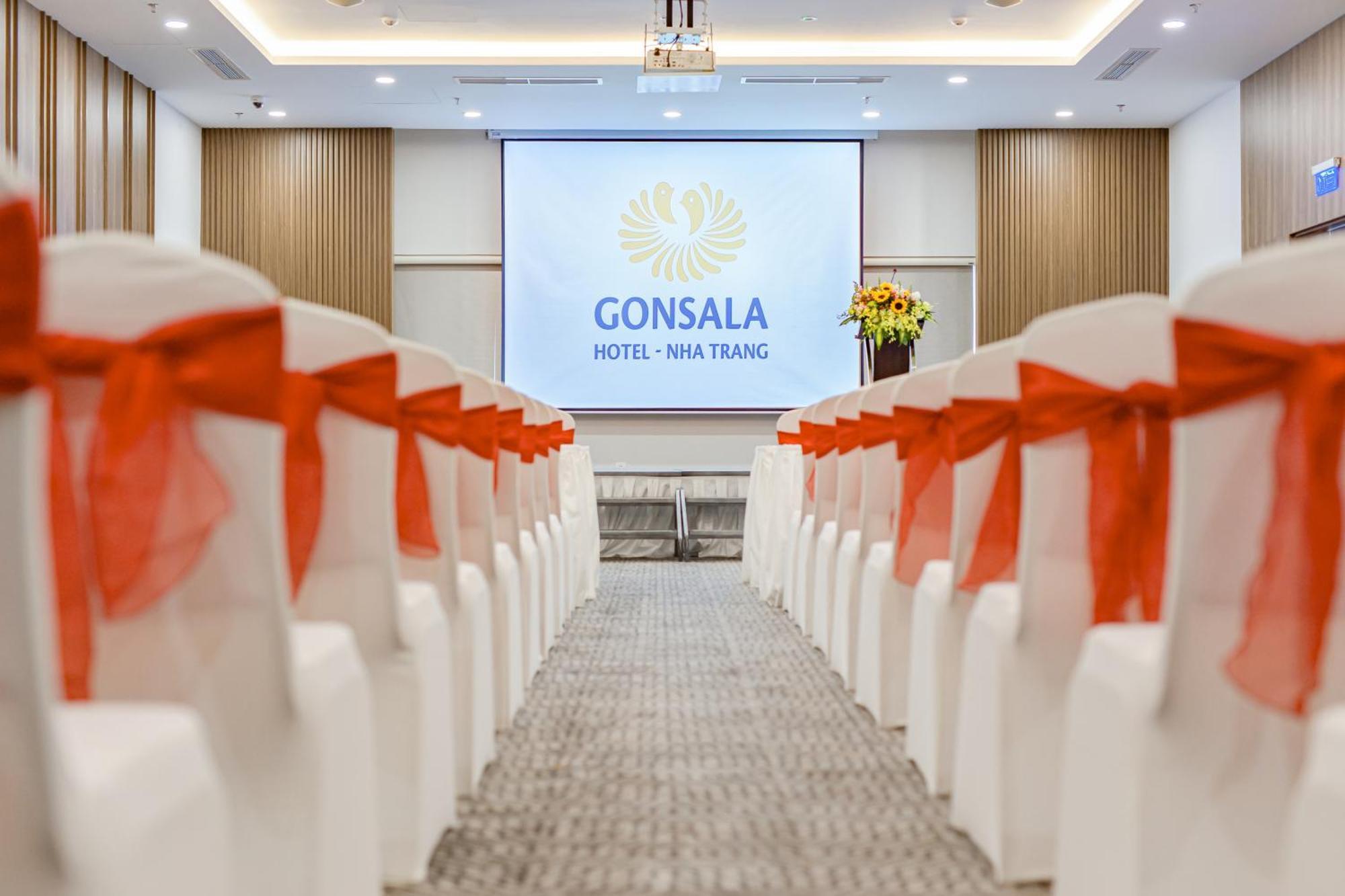 Gonsala Hotel Nha Trang Bagian luar foto